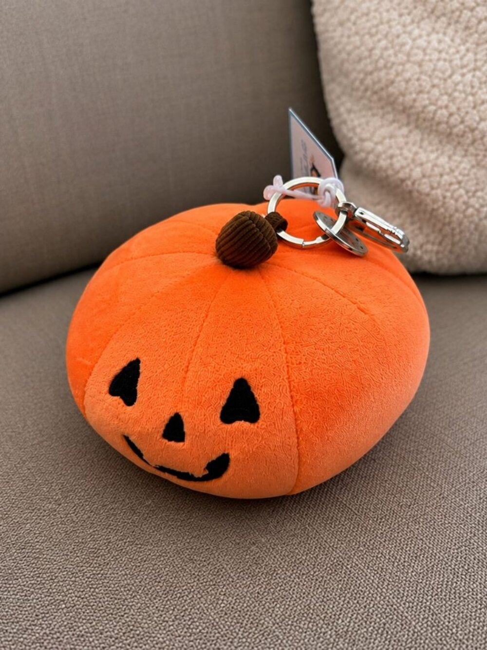 Jellycat Pumpkin Plush Keychain – Halloween Bag Charm NWT - Picture 3 of 5